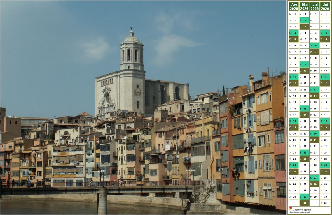 Calendrier à imprimer de quatre mois, format paysage, une colonne par mois,à droite d'une photo
